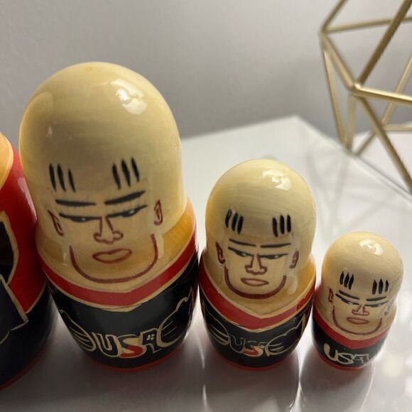 USAāHockeyāTeamāHandĀ PaintedāNestingāDolls - Picture 3 of 10